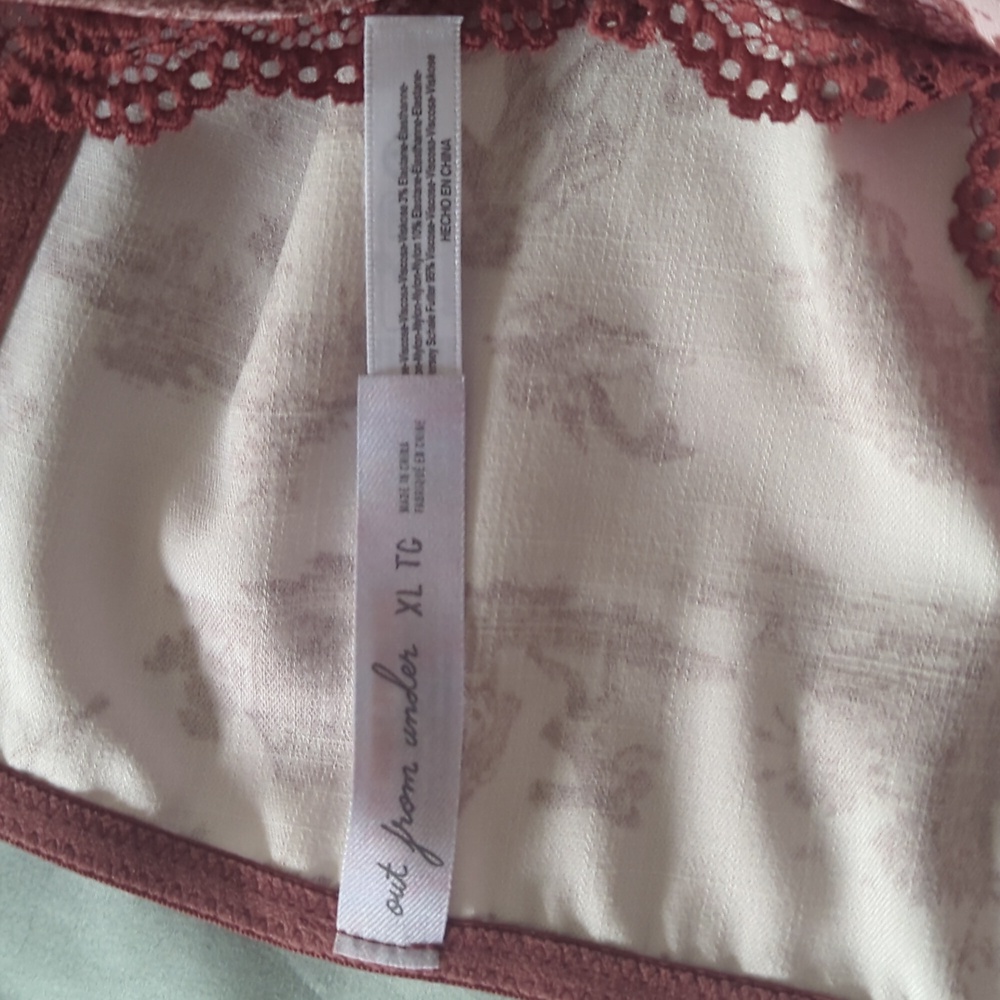 Out From Under Dolce Verano Corset in Pink - Picture 5 of 7